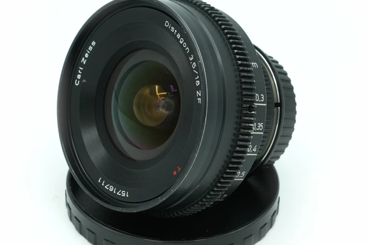Location Carl Zeiss 18mm F3.5 PS Technik - Lightyshare