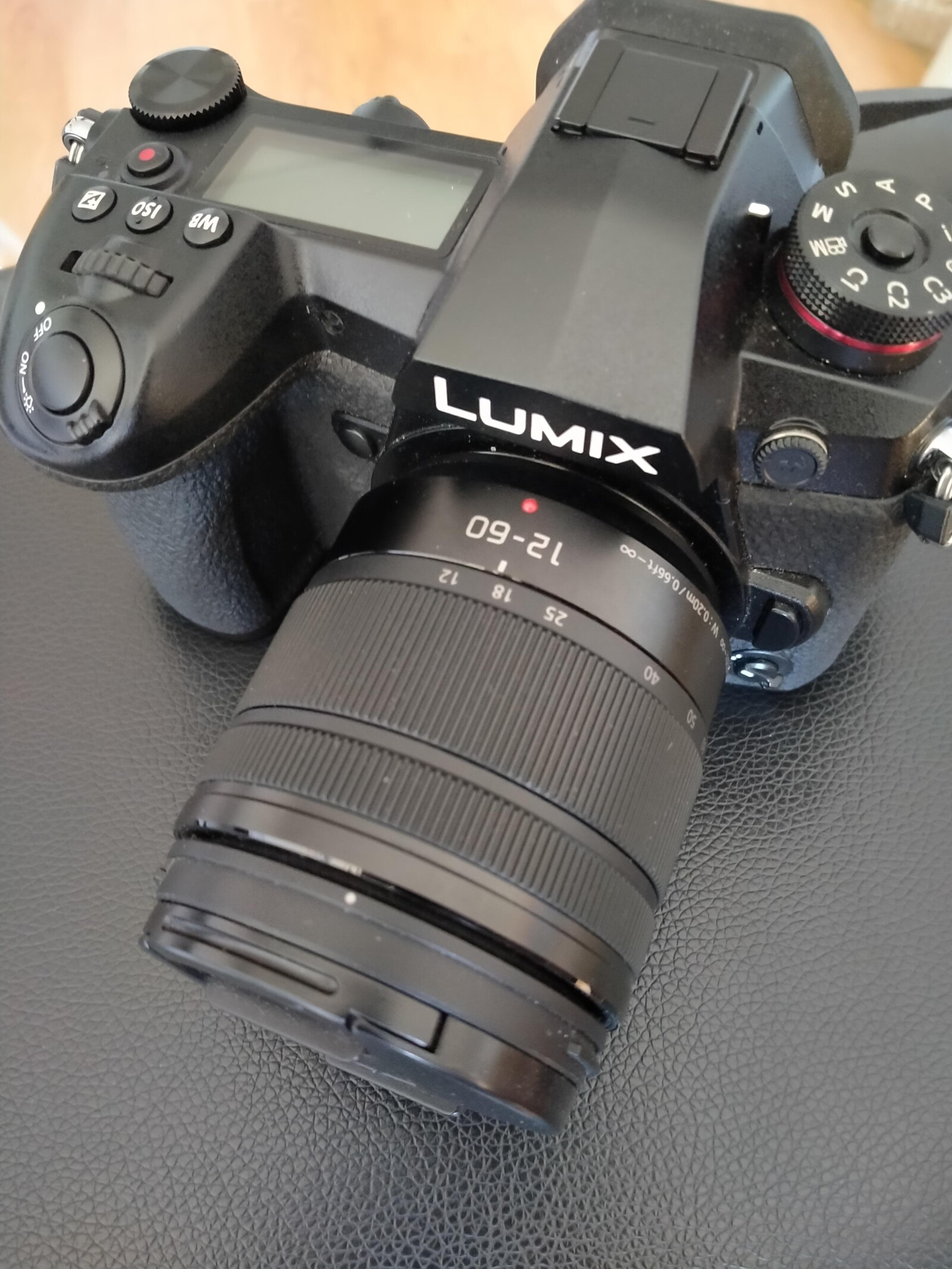 Lumix G9 + 2 batteries + objectif 12-60 - Photo 2 sur 2