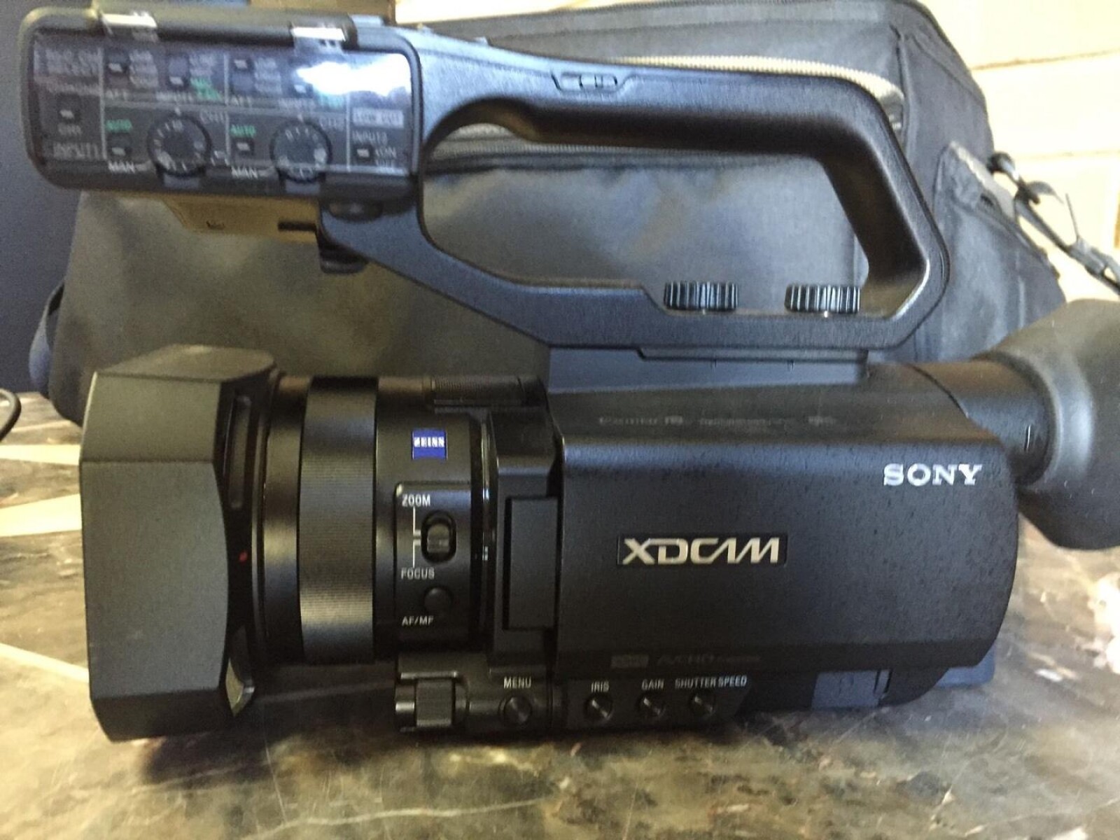 Sony PXW-X70 4K - Photo 1 sur 1
