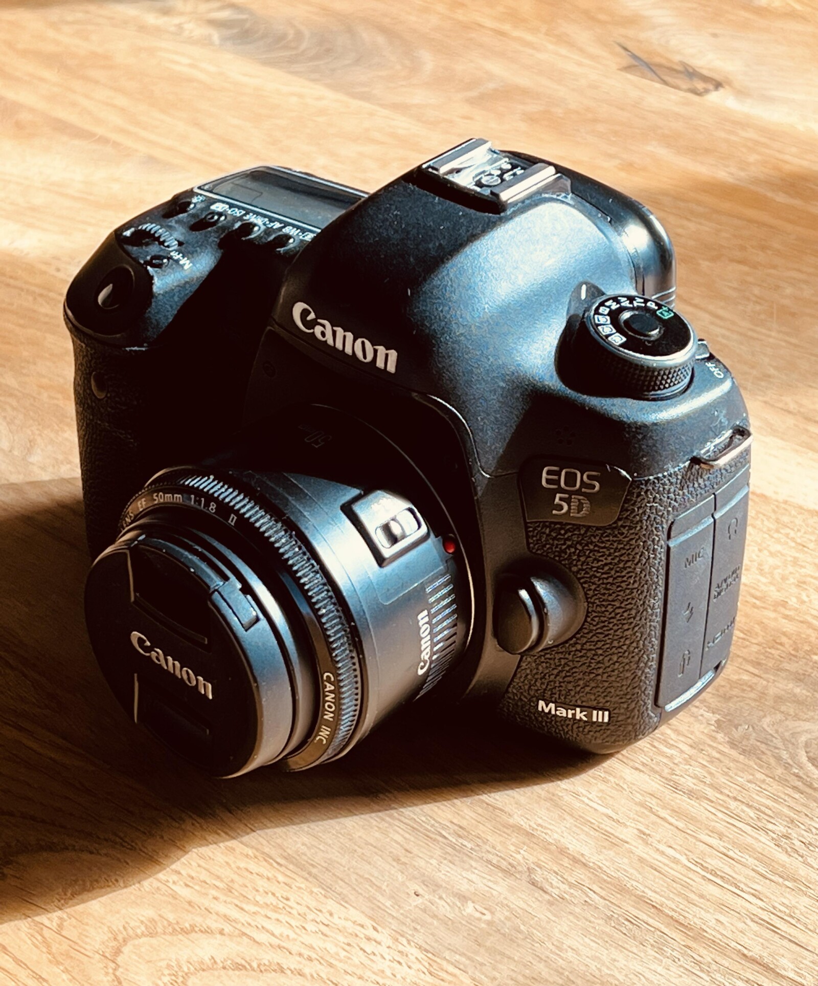 Pack Canon 5D Mark III + 50mm f1.8 - Photo 1 sur 1