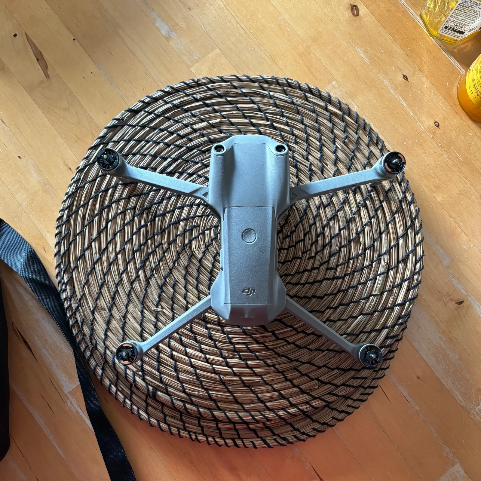 DJI Air 2S Fly Combo - Photo 1 sur 3