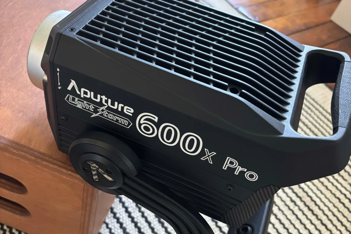 Location Aputure 600X Pro - Lightyshare