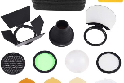 Location Flash GODOX AD100Pro 100Ws + Kit d'accessoires AK-R1 + trepied flash