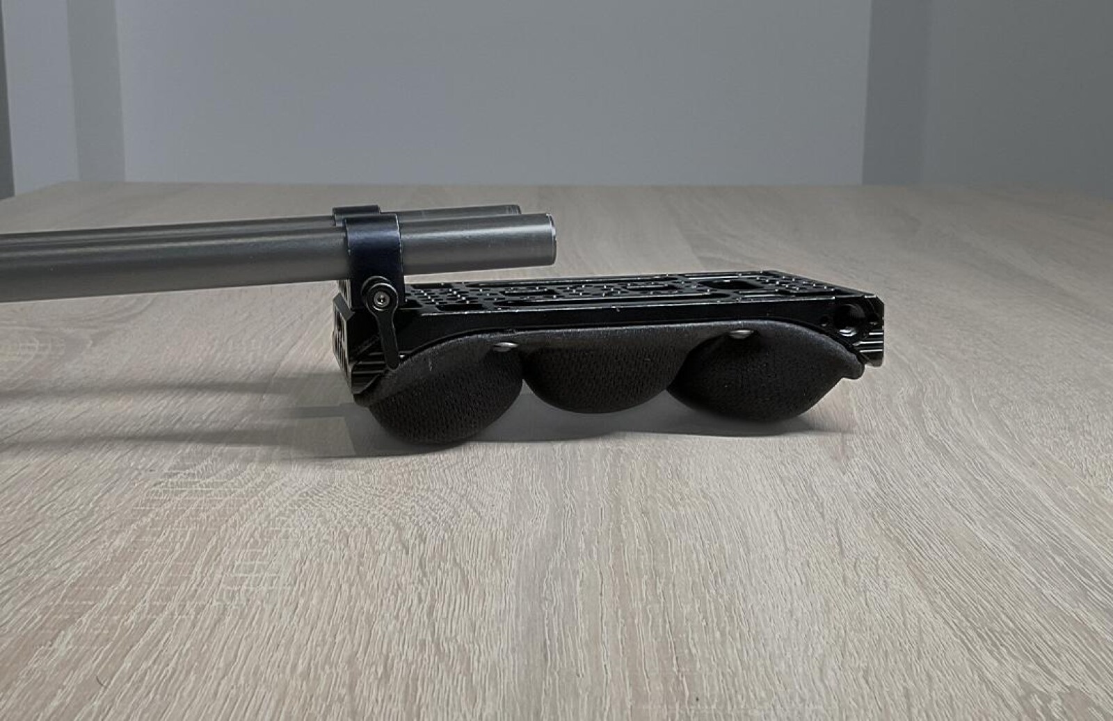 SMALLRIG - Épaulière rembourrée avec railblock 15mm - Photo 1 sur 3