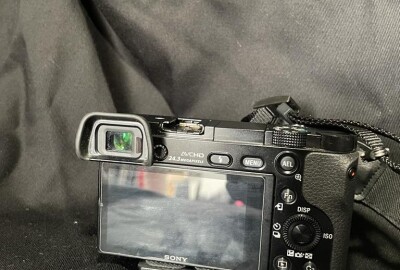 Location Sony A6000 + 2 Objectifs à louer 