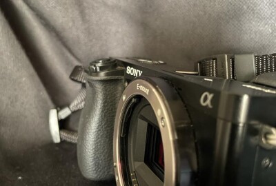 Location Sony A6000 + 2 Objectifs à louer 