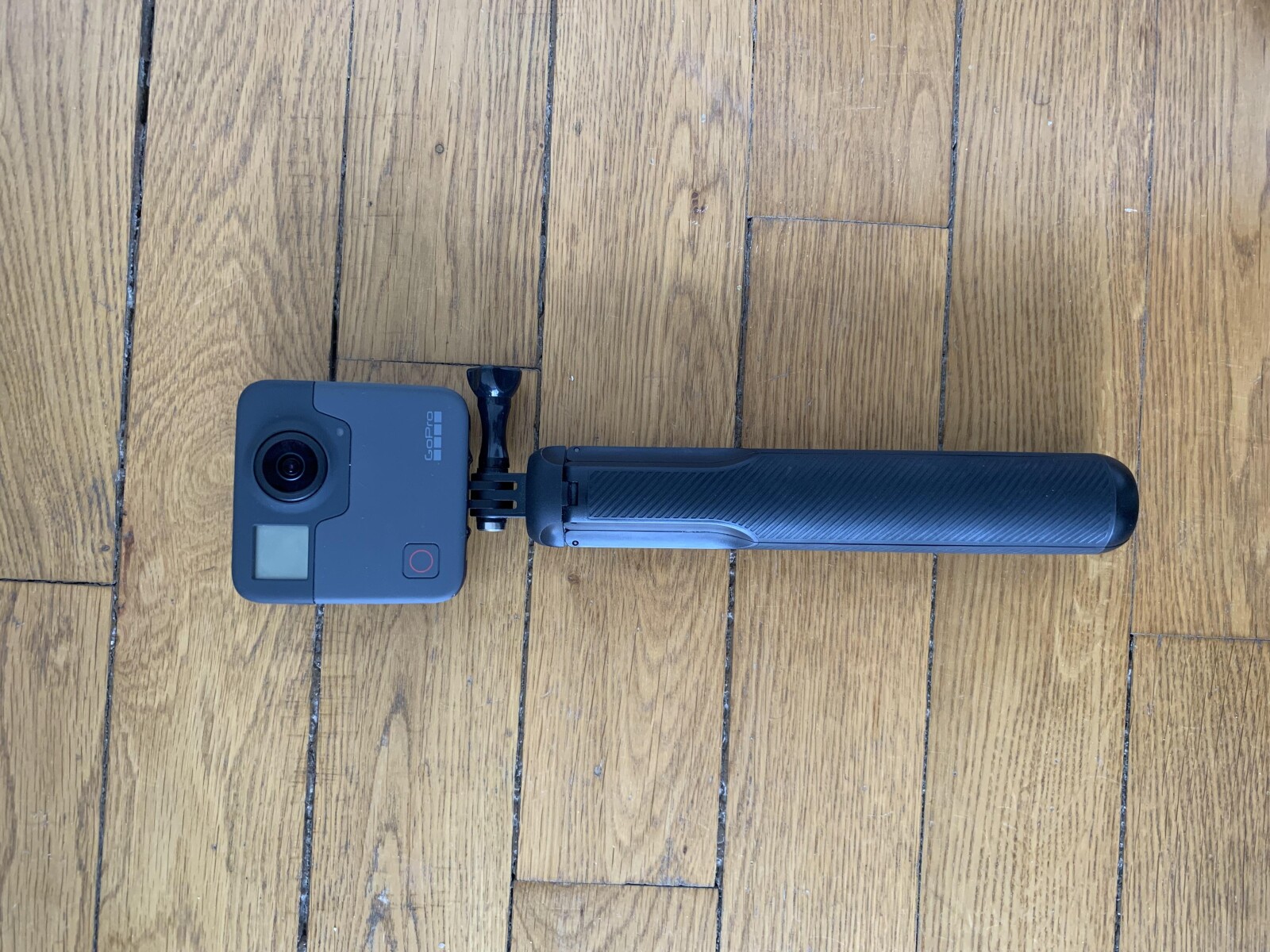 Gropro fusion 360 + pied - Photo 1 sur 1