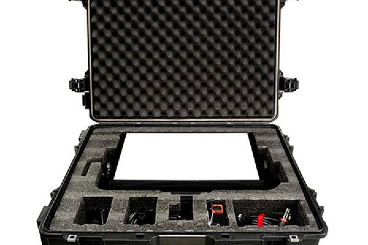 Location Aputure Nova P300c, Barndoors, Softbox, Trépied et valise de transport - Lightyshare
