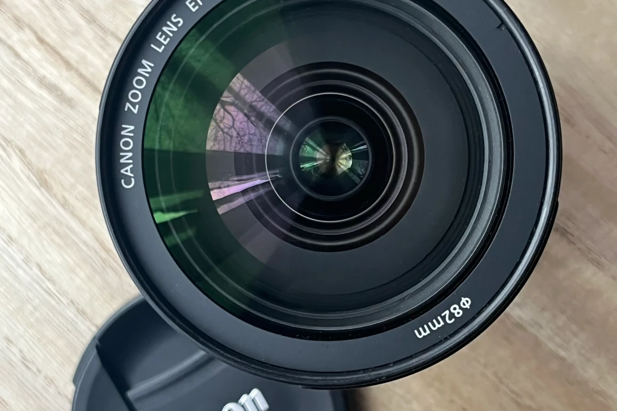 Location Canon 24-70mm f/2.8L USM - Lightyshare