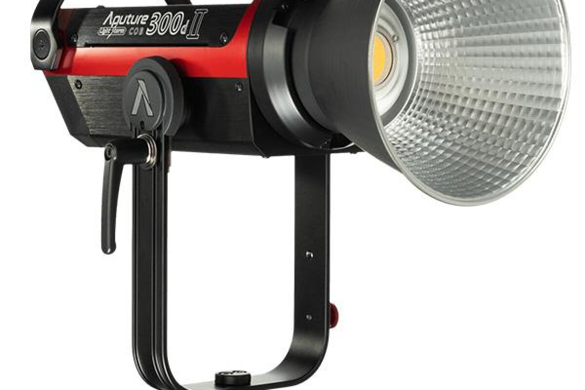 Location Aputure COB 300D mark II - Lightyshare