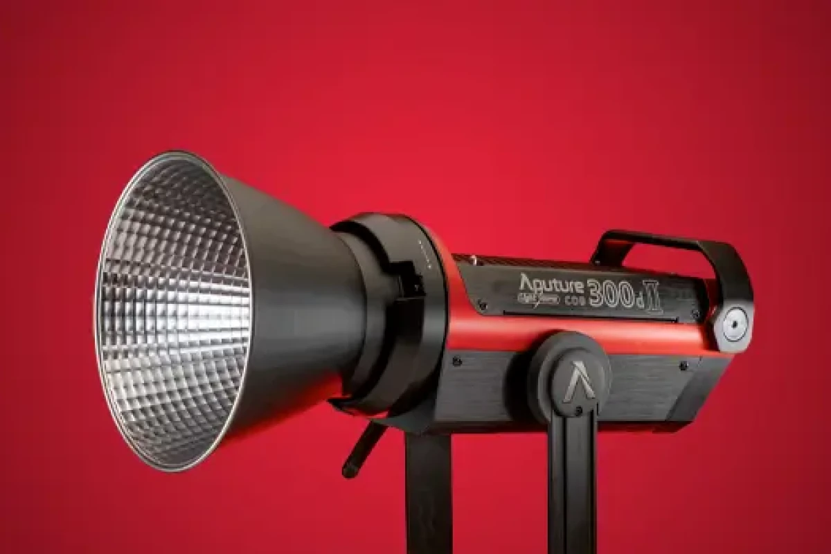 Location Aputure 300D Mark II - Lightyshare