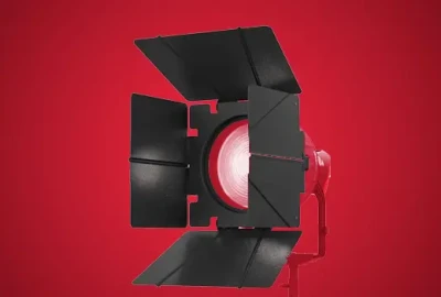 Location Aputure Fresnel F10
