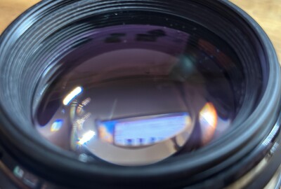 Location Canon EF 85mm f/1.8