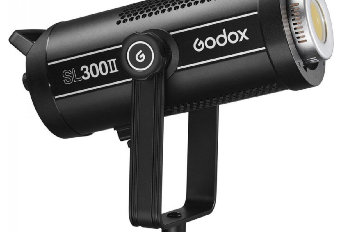 Location Projecteur Godox SL-300W LED - Lightyshare