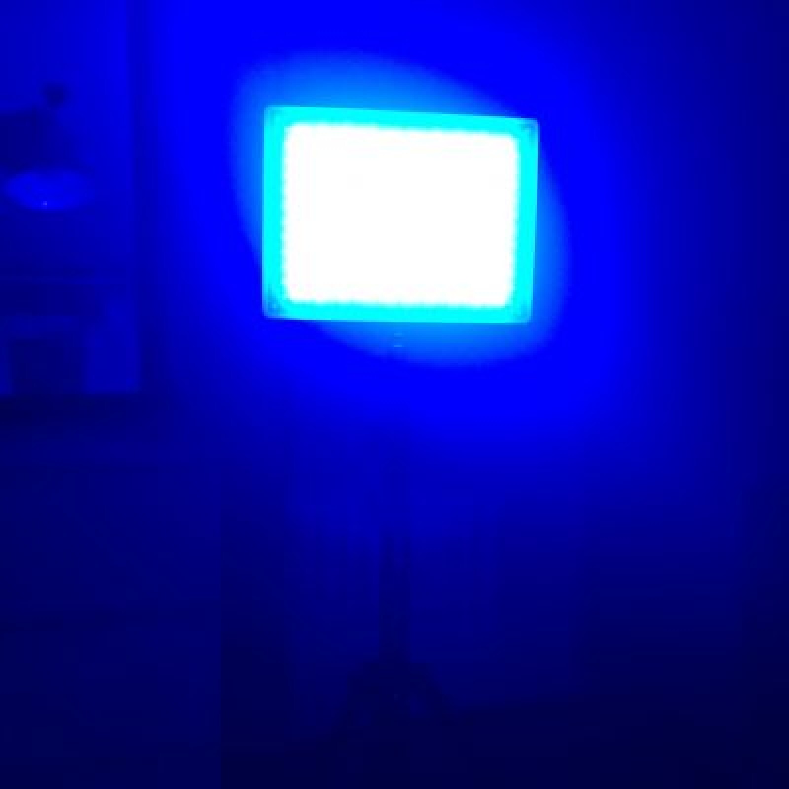Panneau LED RVB Youngnuo YN-600 avec trépied 256cm - Photo 4 sur 5
