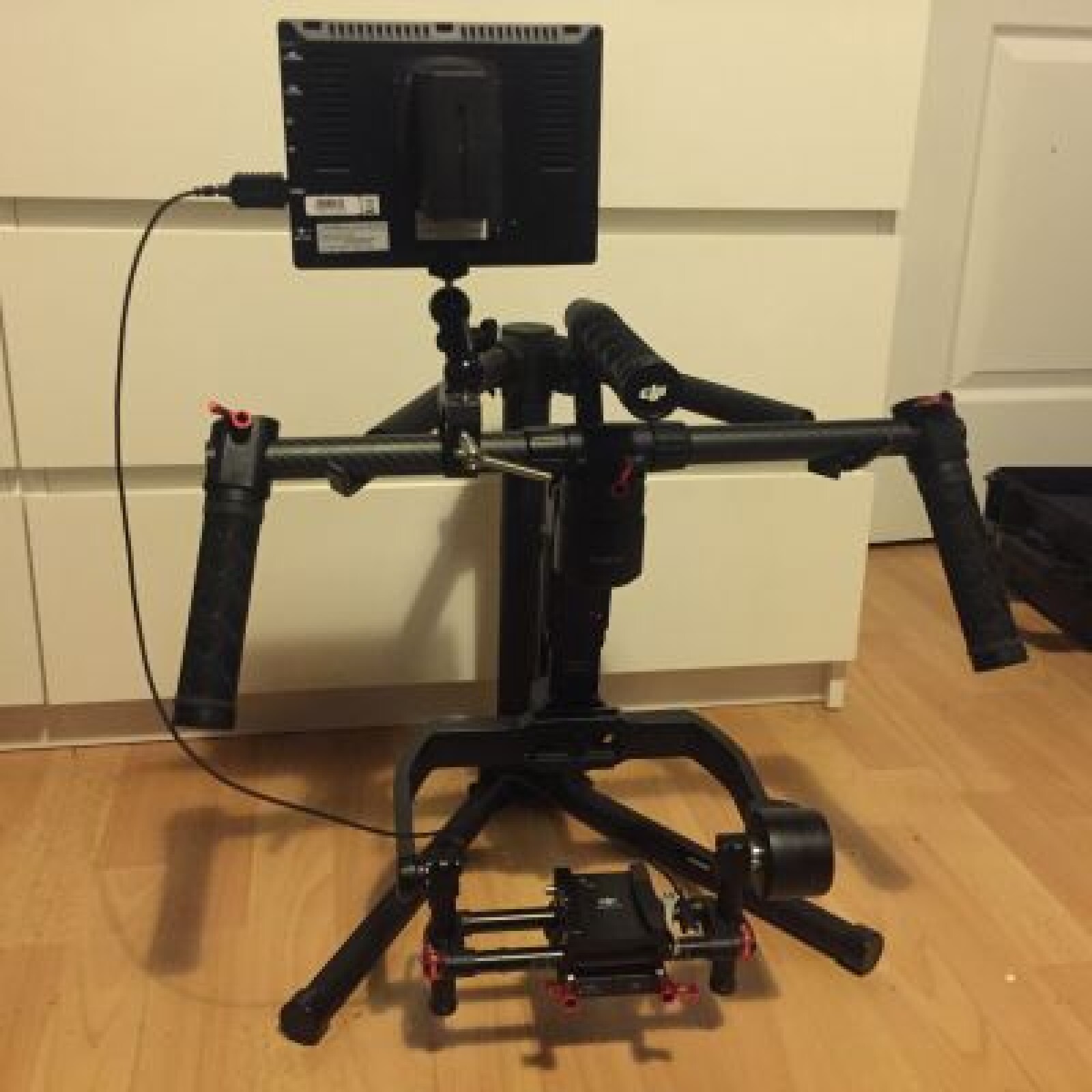 Pack DJI Ronin M - Moniteur 7'' - Photo 1 sur 4