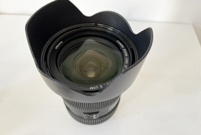Location Canon 24-70mm f/2.8L II USM