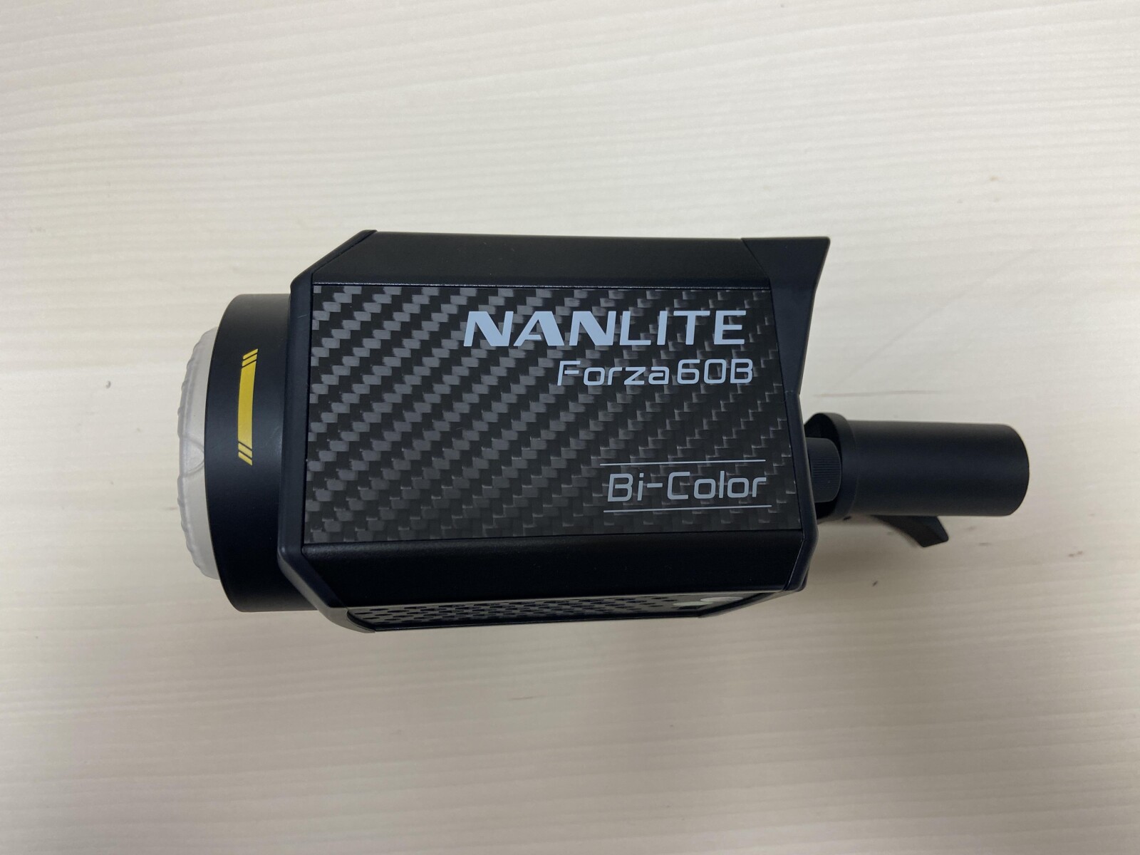 Paire Nanlite Forza 60B + pieds + parapluies + fonds photo - Photo 1 sur 6
