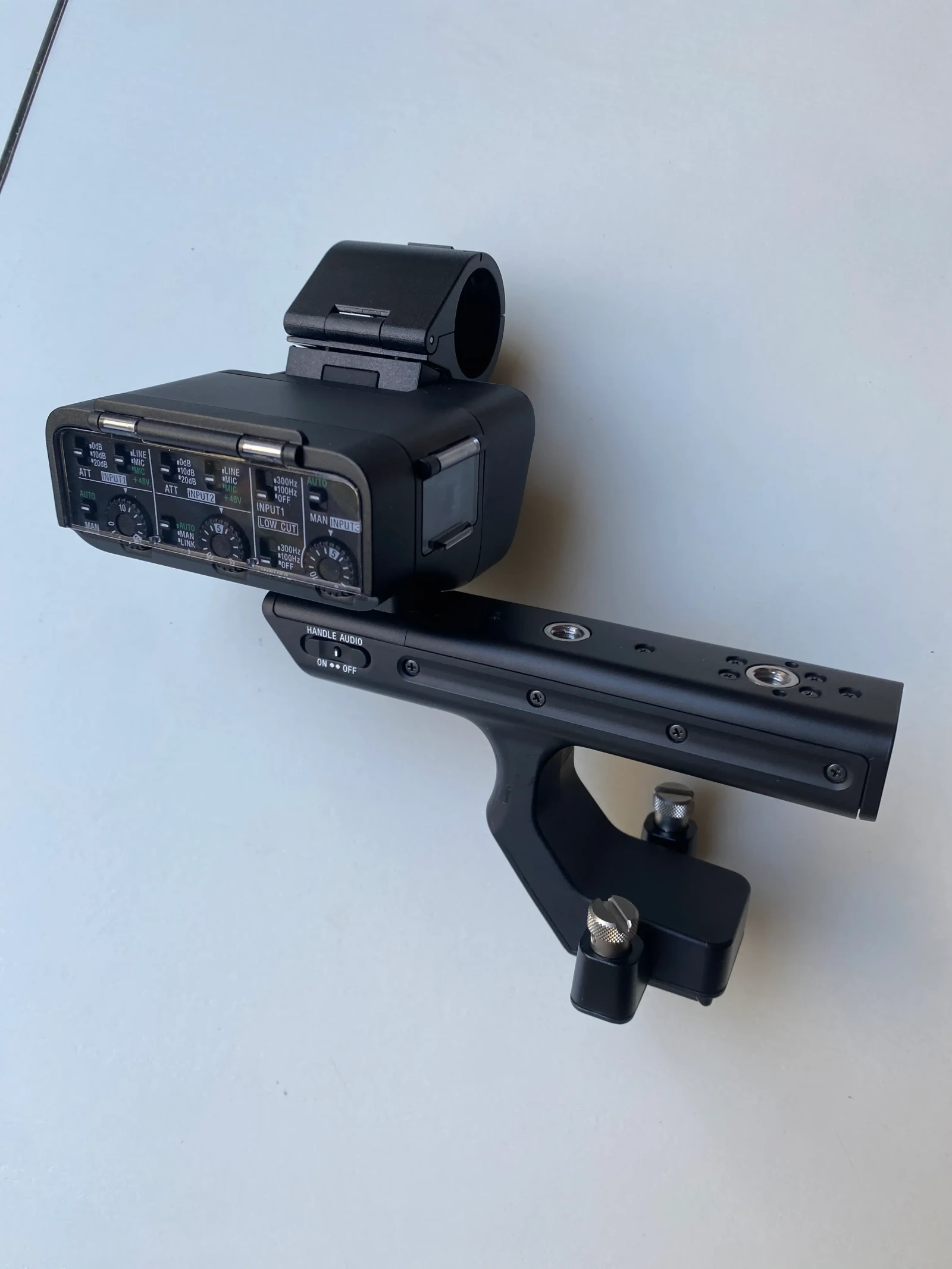 Sony Poignée XLR-H1 - Photo 2 sur 2