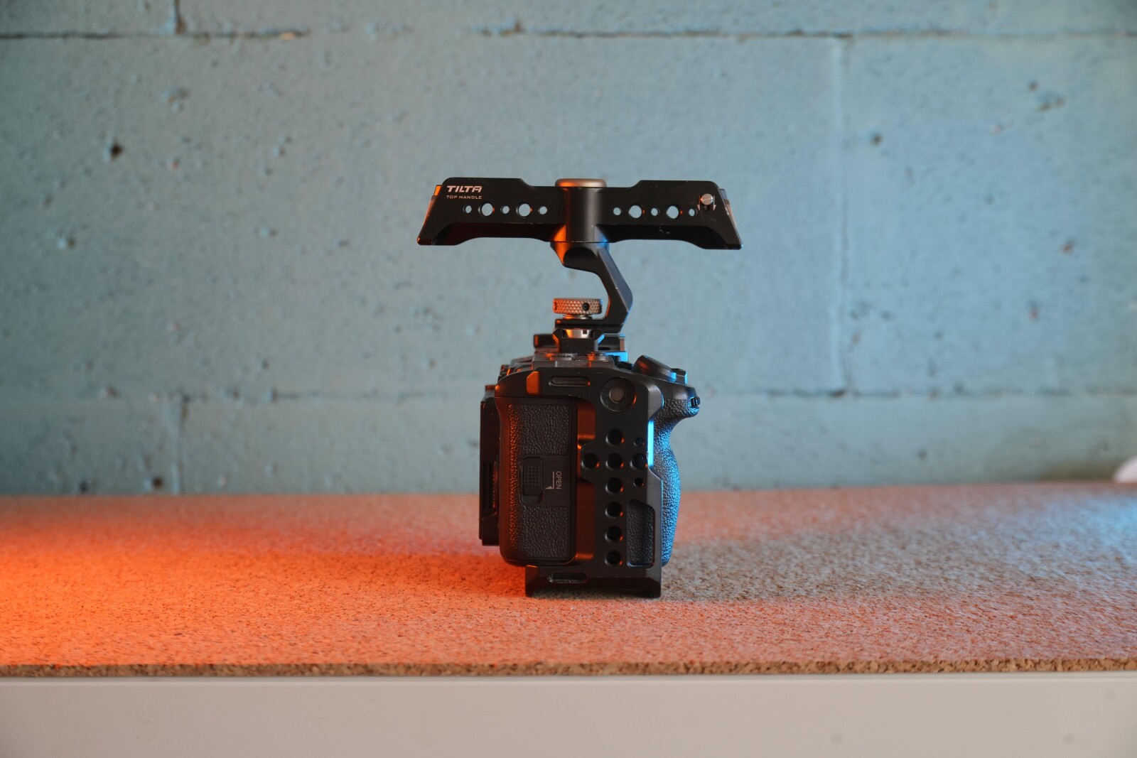 Sony FX3 + Sigma MC11 Canon EF-E + 2x 160Go + 4x batterie - Photo 5 sur 5