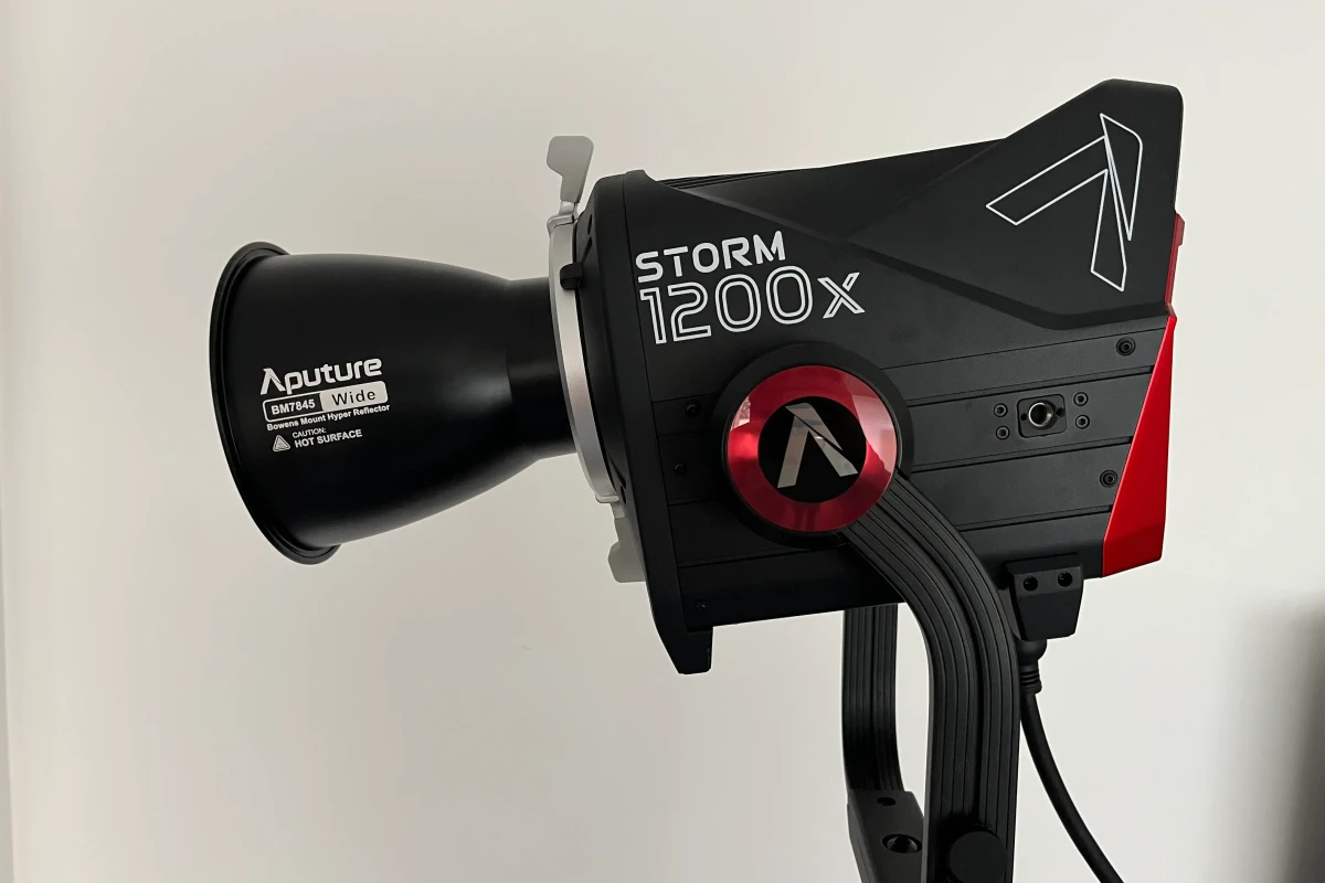 Location Aputure STORM 1200x - Lightyshare