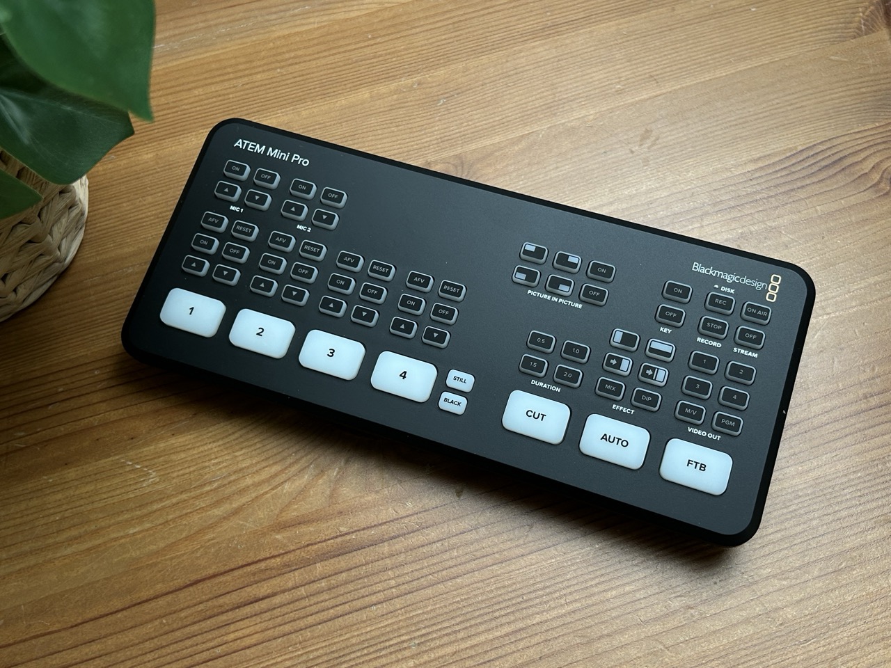 Blackmagic Design ATEM Mini Pro