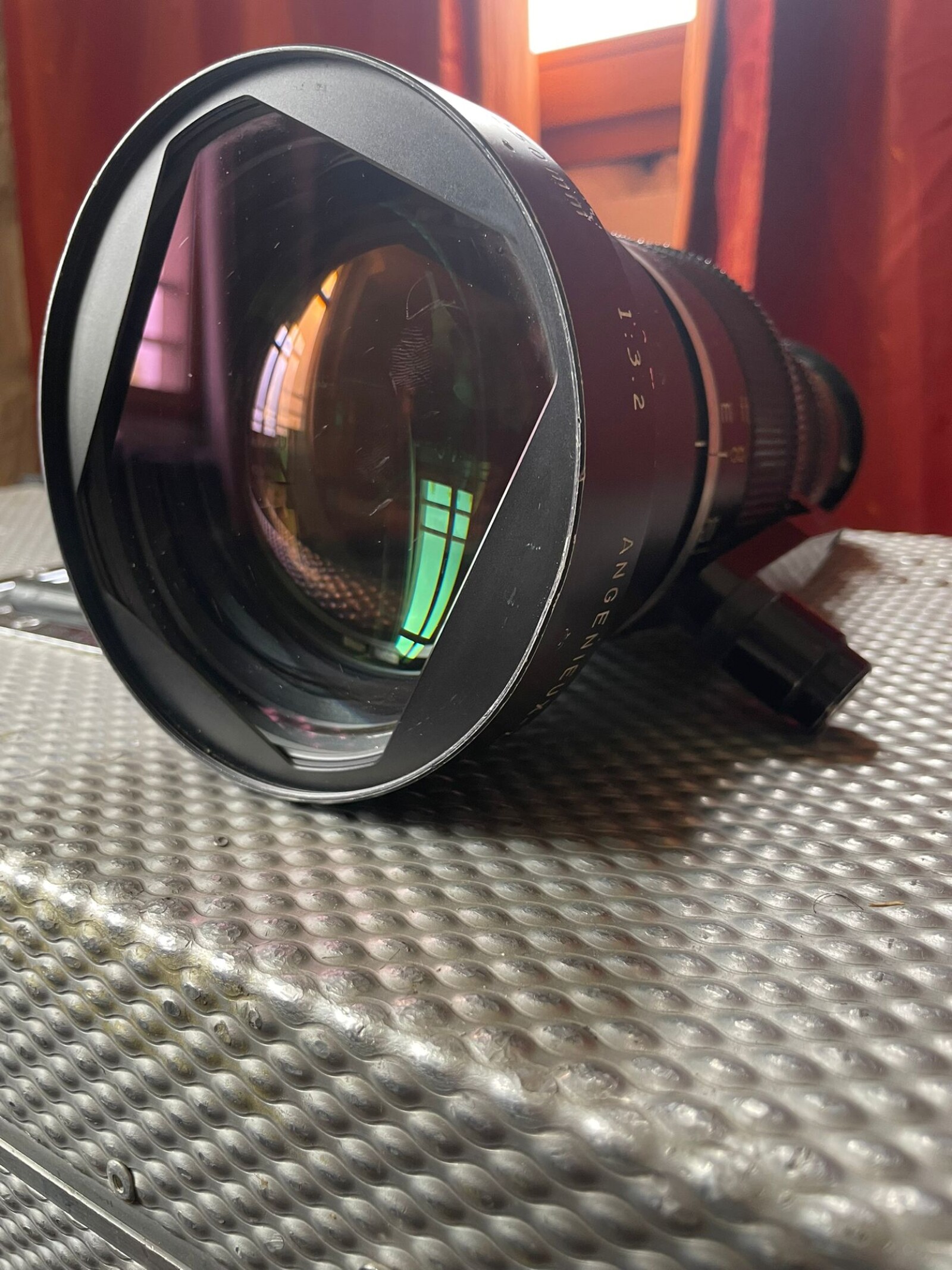Angénieux 25-250 T3.7 - Photo 2 sur 4