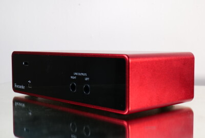 Location Focusrite Scarlett 2i2