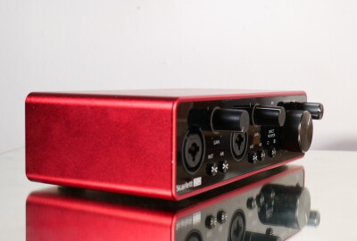 Location Focusrite Scarlett 2i2