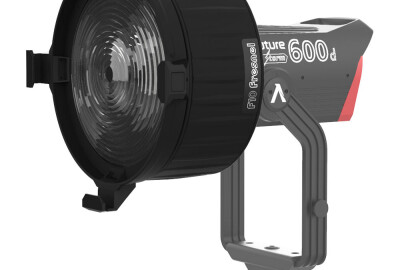Location Aputure Fresnel F10