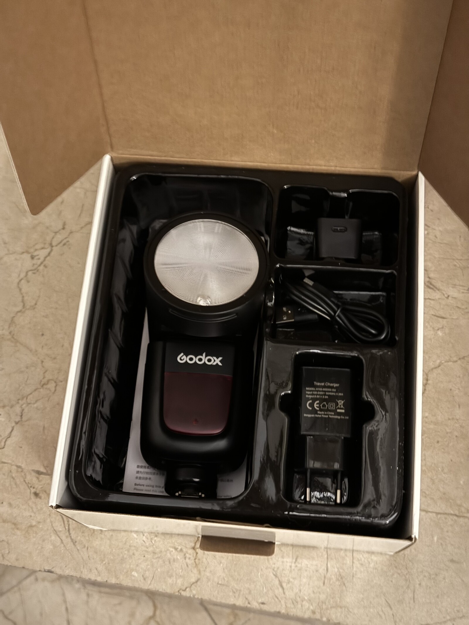 Godox V1 - Photo 1 sur 2