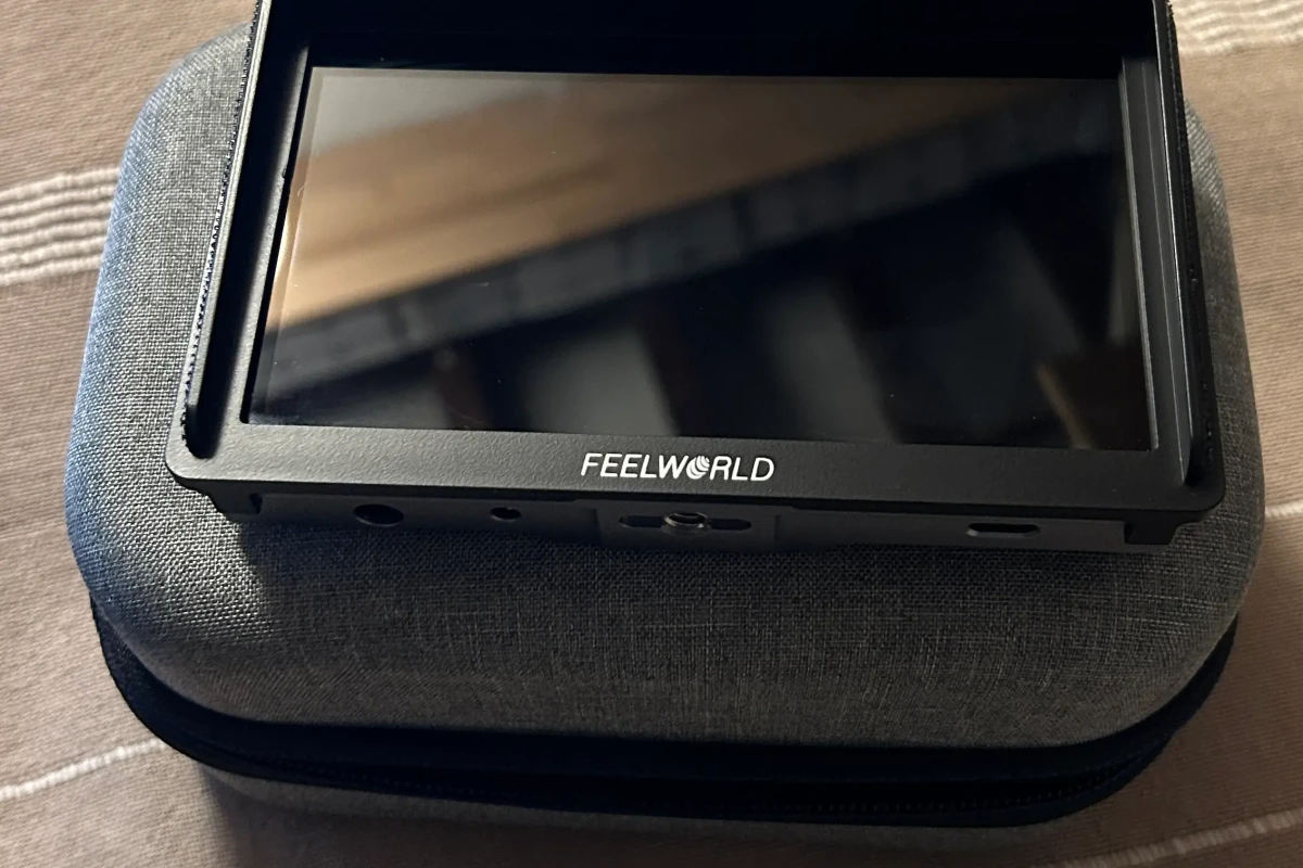 Location Feelworld Moniteur 5,5" P6X - Lightyshare