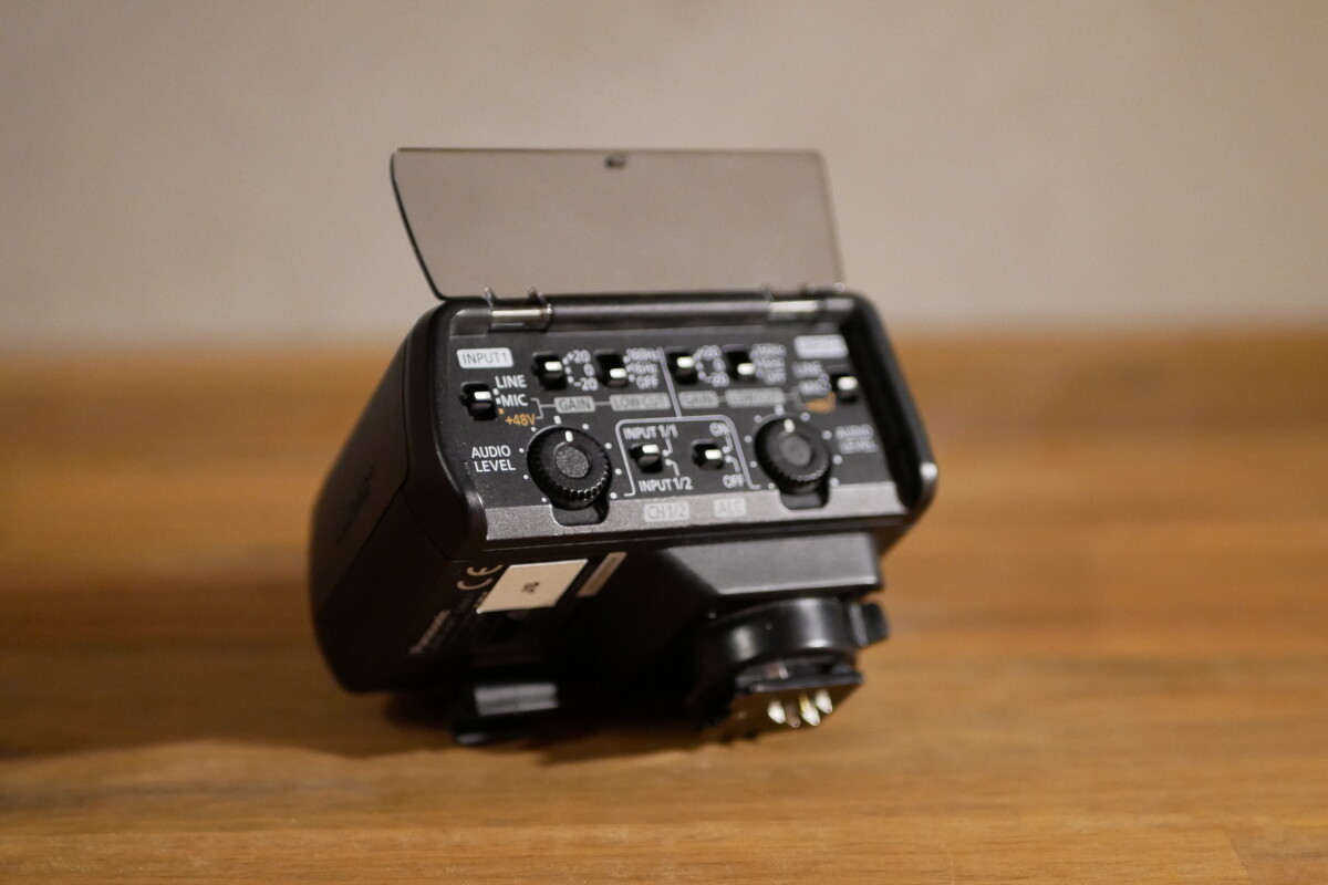 Location Panasonic DMW-XLR1 - Lightyshare