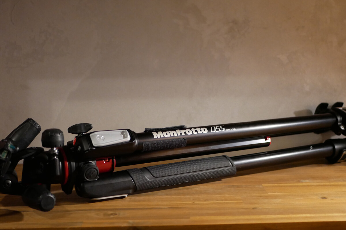 Location Manfrotto Trépied avec tête fluide Manfrotto - Lightyshare