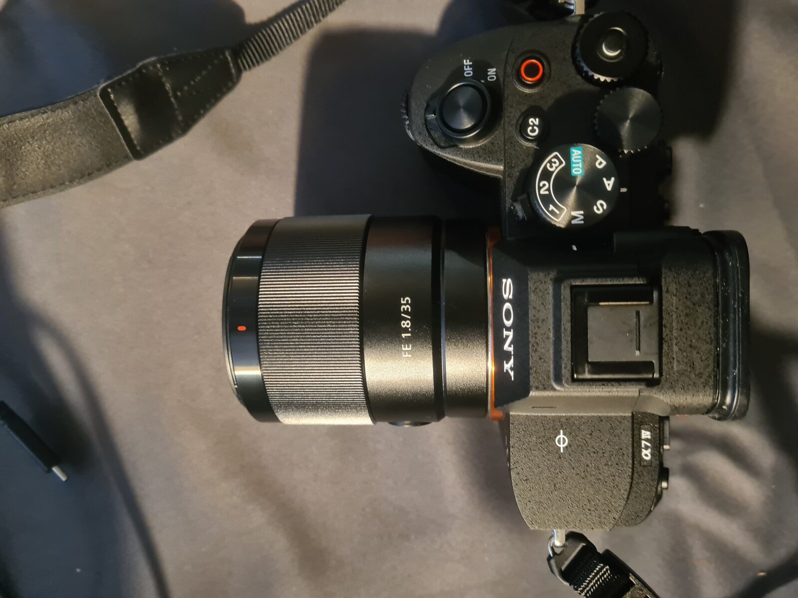 Pack sony alpha 7 IV avec objectif sony 33mm+ronin RS3 mini - Photo 4 sur 6