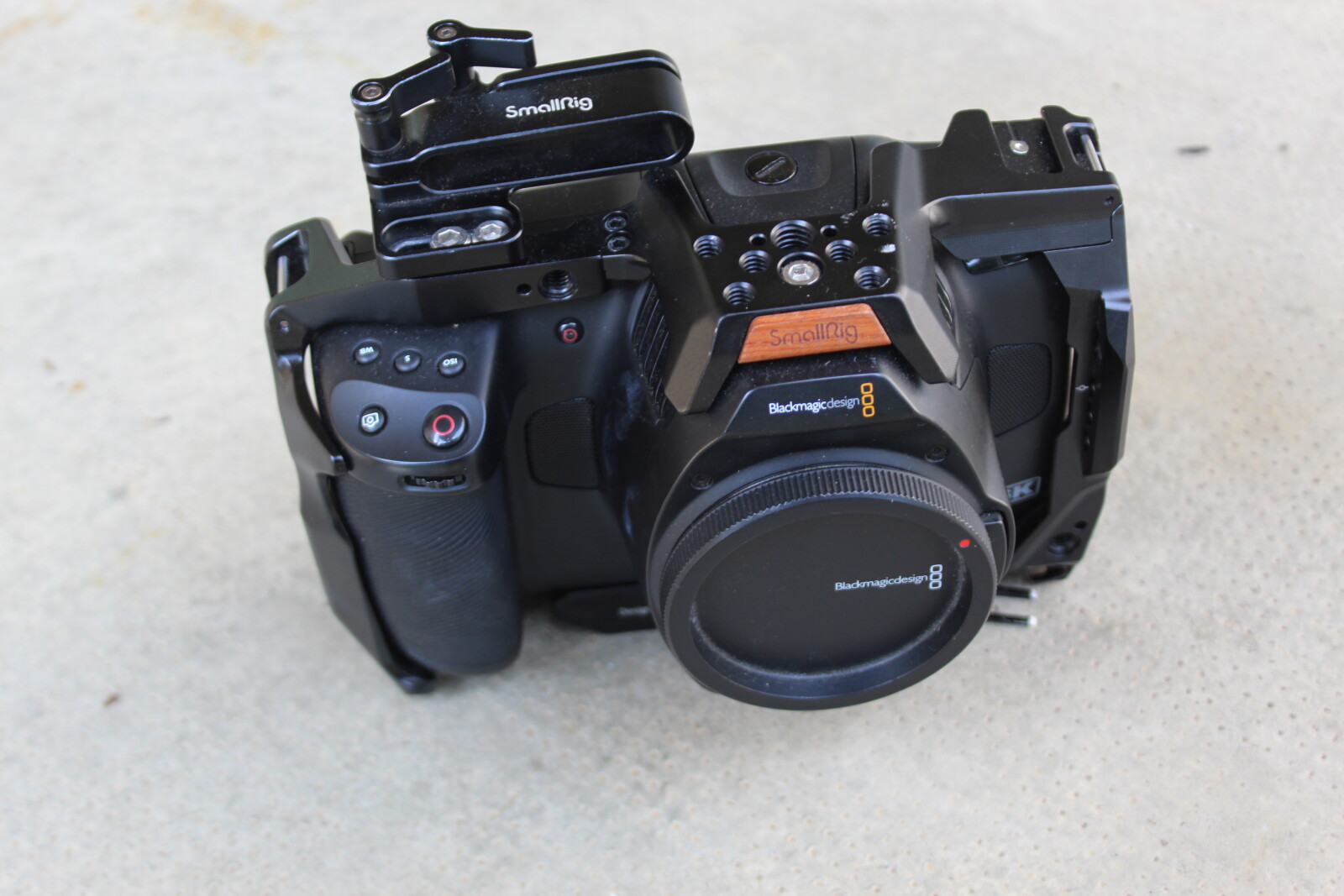 Blackmagic Design Pocket Cinema Camera 6K Pro - Photo 1 sur 3