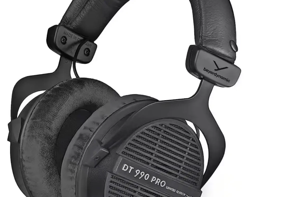 Location Beyerdynamic DT-990 Pro 250 Ohms Black - Lightyshare