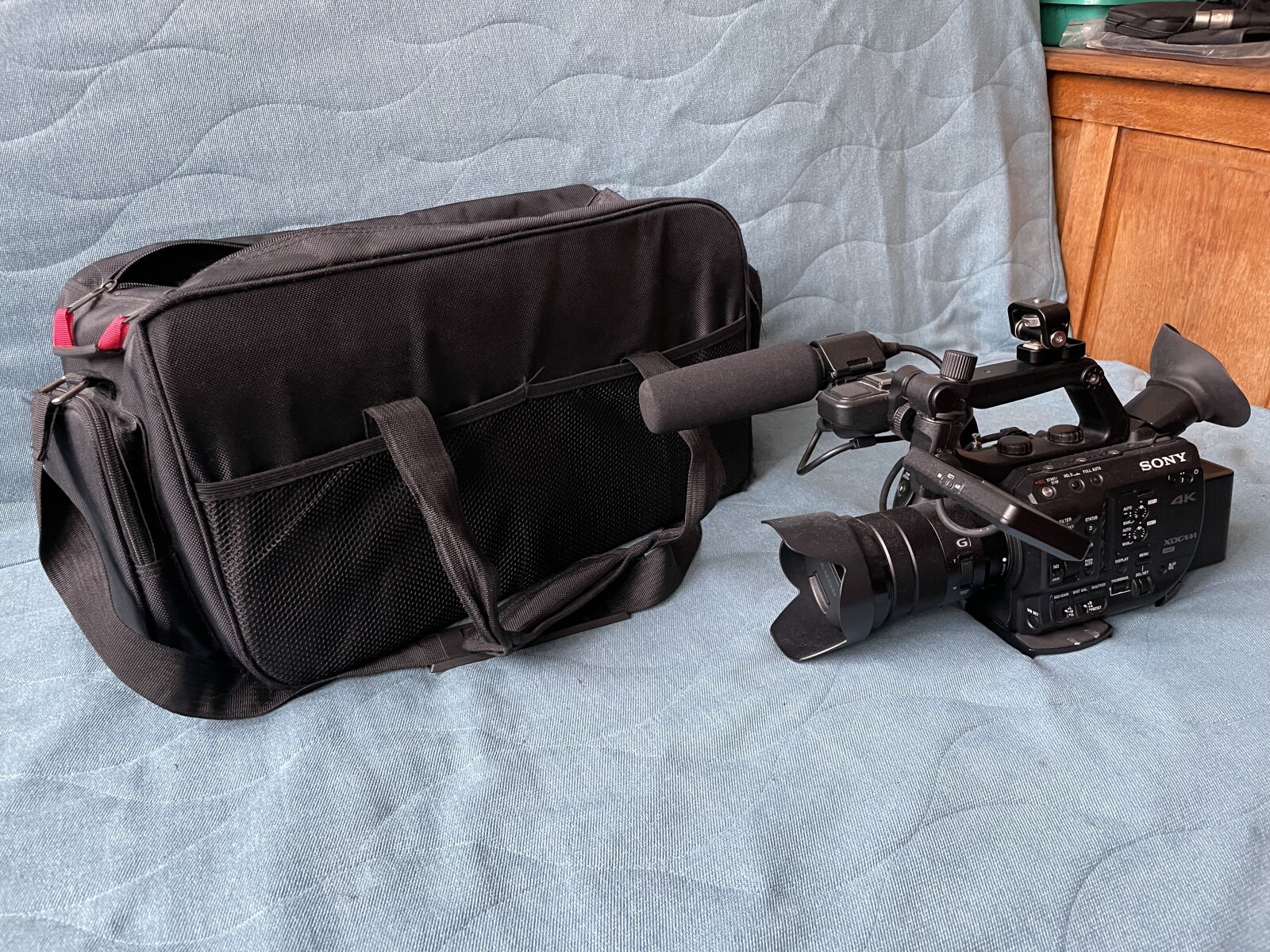 Sony PXW-FS5 - Photo 4 sur 4