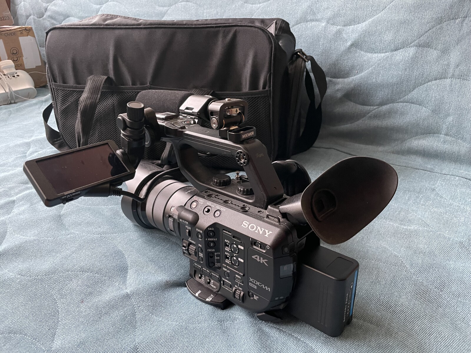 Sony PXW-FS5 - Photo 2 sur 4