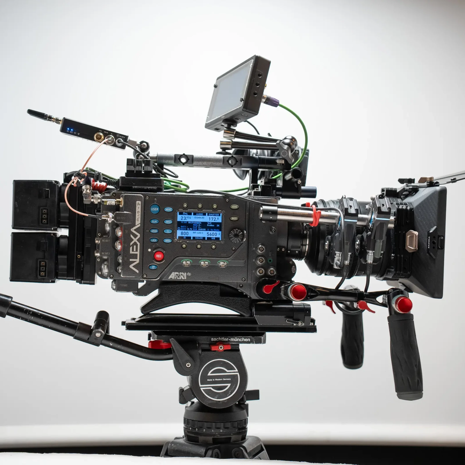 Kit prêt à tourner ARRI Alexa Plus XR 4:3 + Série Sony CineAlta Prime - Photo 1 sur 6