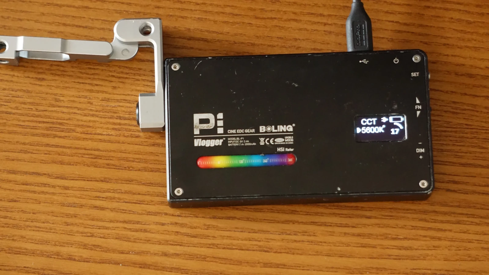 P1 BOLING BL‑P1 RGB LED - Photo 1 sur 2