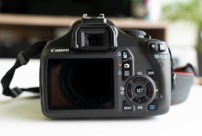 Location Canon 1100D