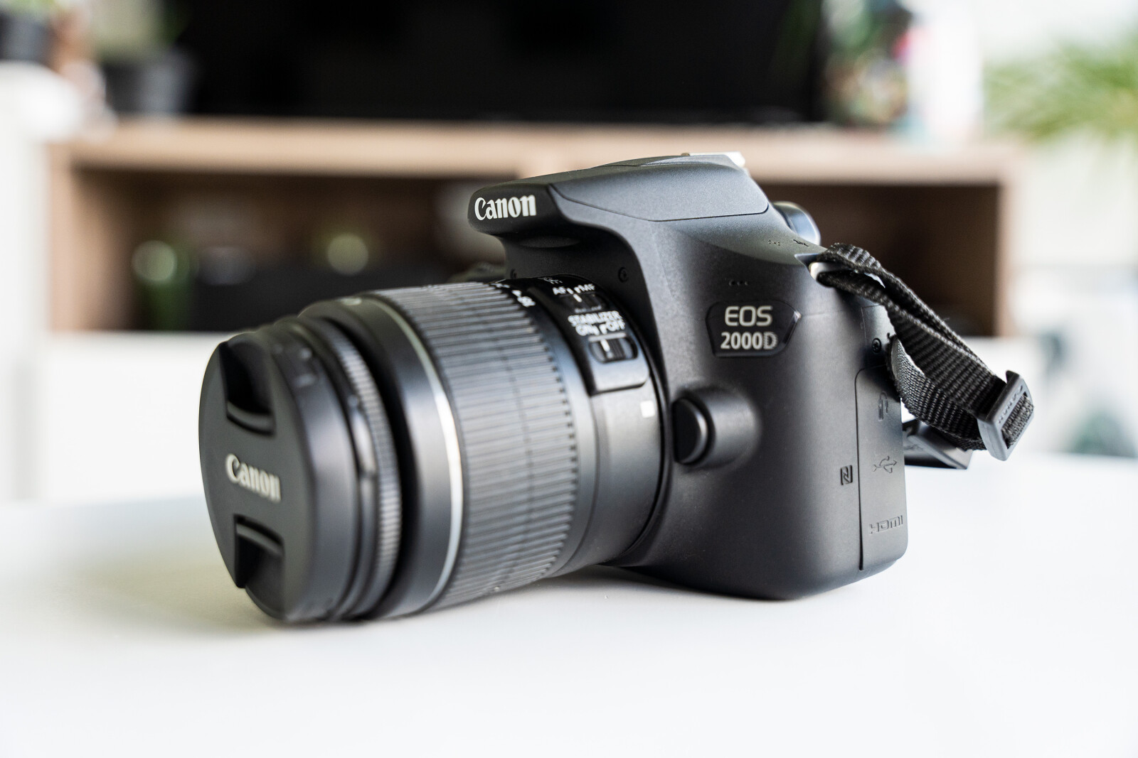 Canon EOS 2000D - Photo 2 sur 3