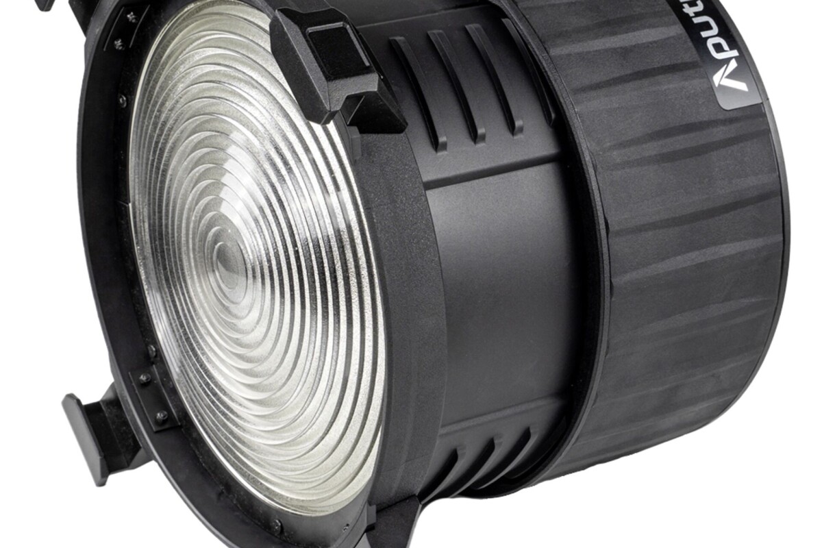 Location Aputure Fresnel F10 - Lightyshare
