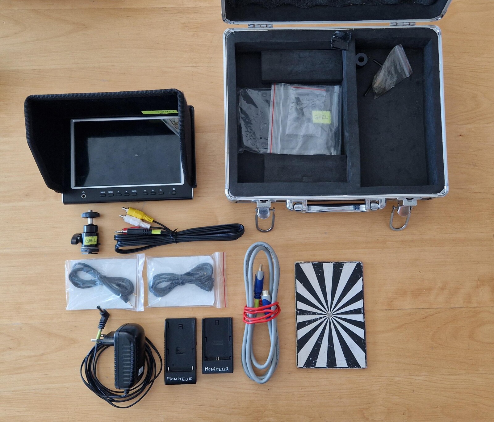 Moniteur HDMI Lilliput 7" + Accessoires - Photo 1 sur 9