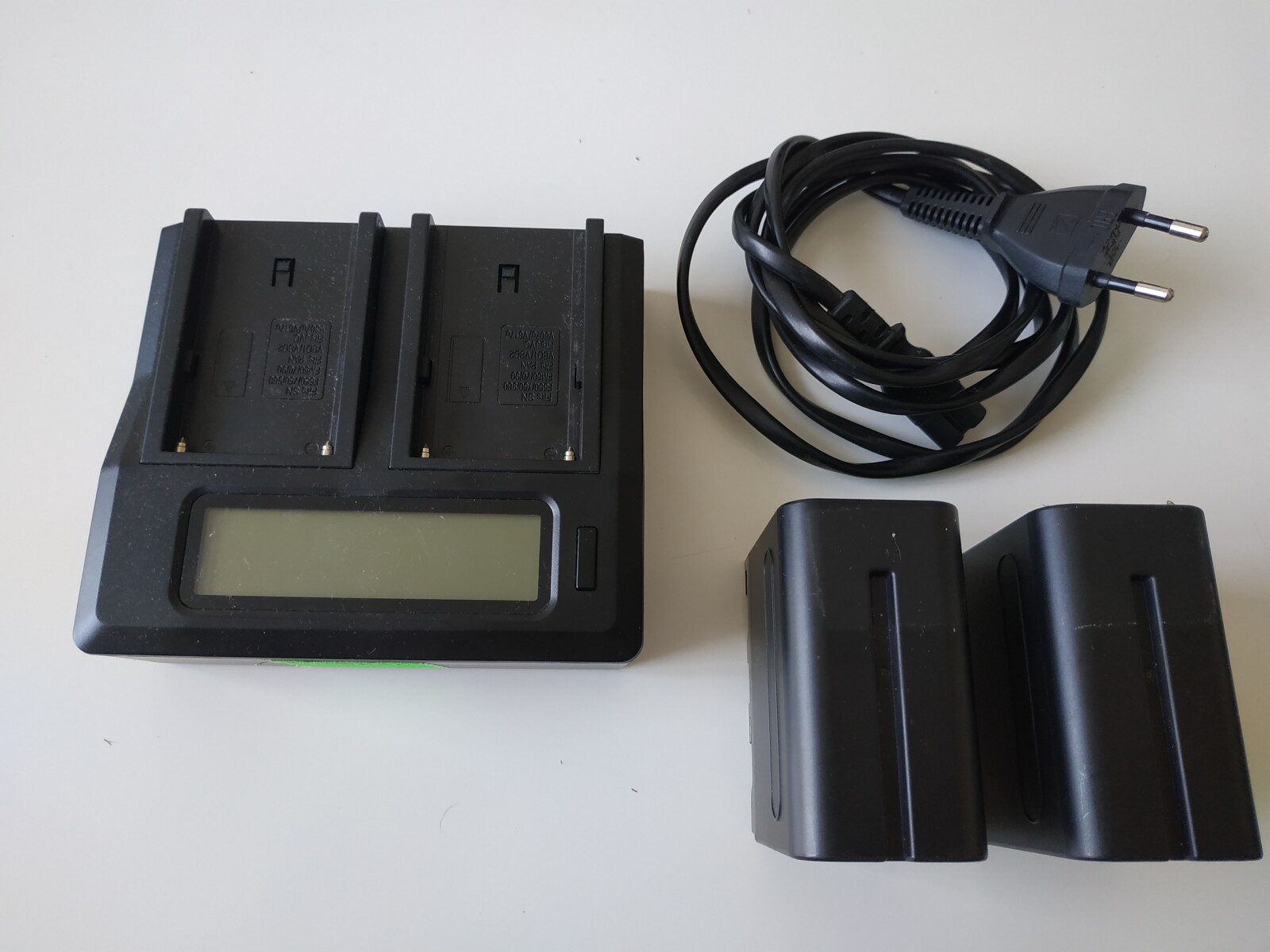 Moniteur 7" - SDI + HDMI in/out - Photo 5 sur 9