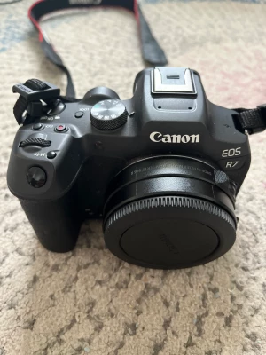 Location Canon EOS R7