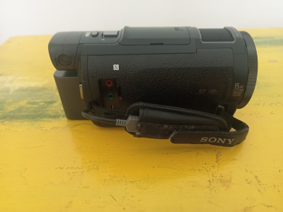 Location Sony FDR-AX33