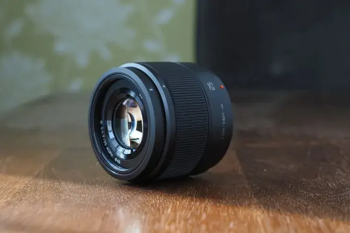 Location Lumix G 25mm 1.7 - Lightyshare