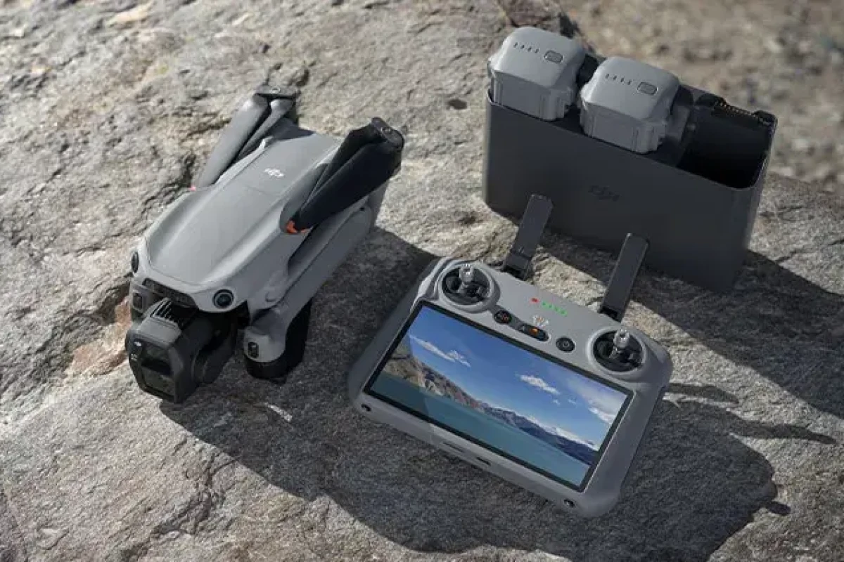 Location DJI Air 3S Fly More Combo - Lightyshare
